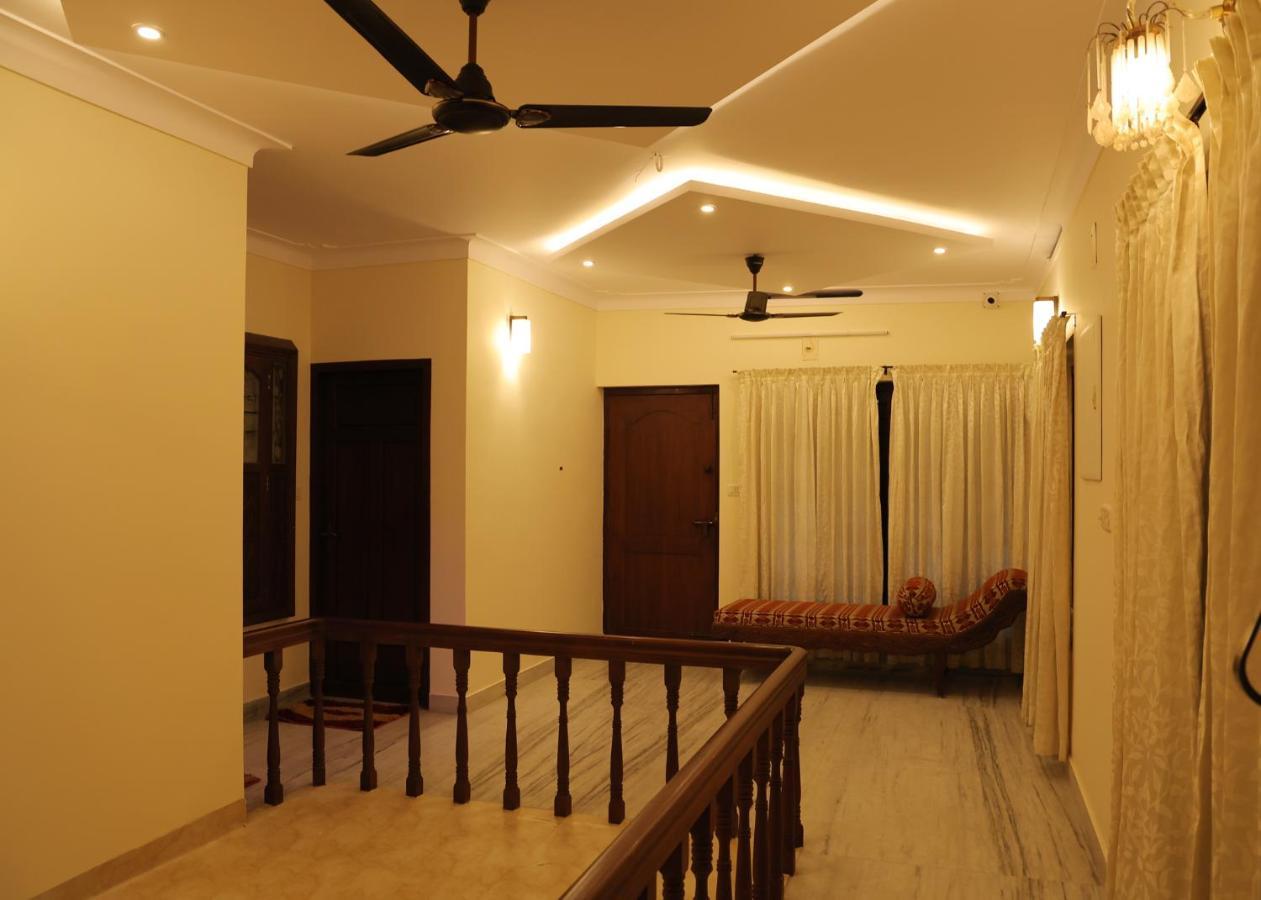 מלון נדומבסרי Malpans Mansion מראה חיצוני תמונה